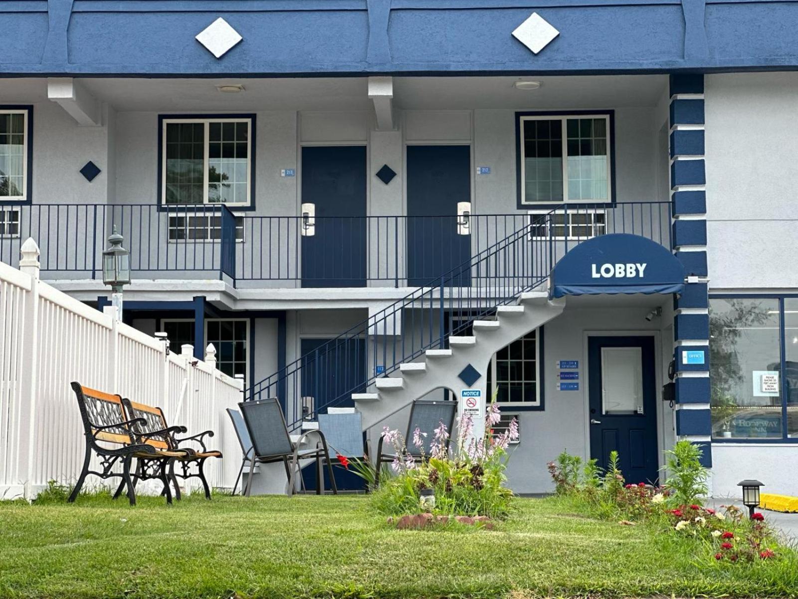 Rodeway Inn Saint Joseph Exterior foto